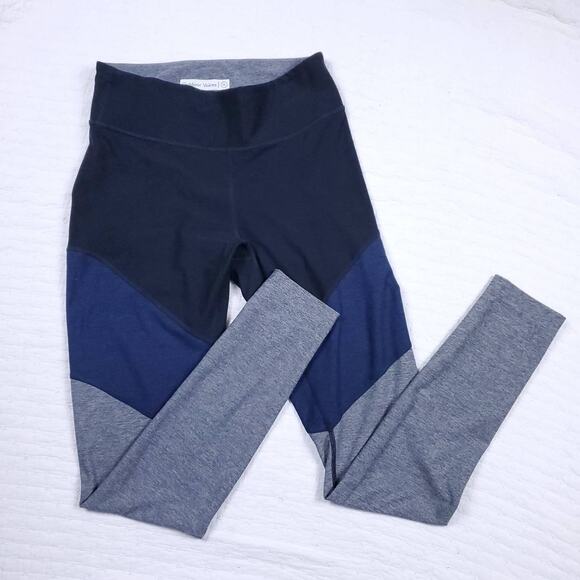 Outdoor Voices Womens 7/8 Springs Colorblock Leggings Charcoal/Navy/Graphite| M - Picture 13 of 13